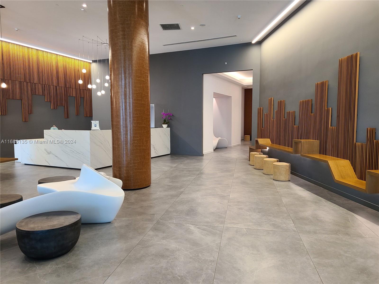 350 S Miami Ave #2109, Miami FL 33130