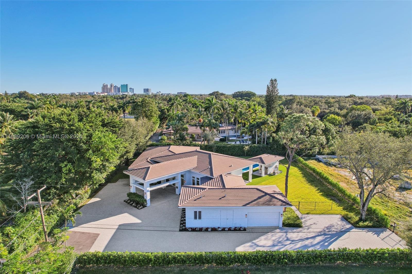 7900 SW 70th St, South Miami, Florida image 8