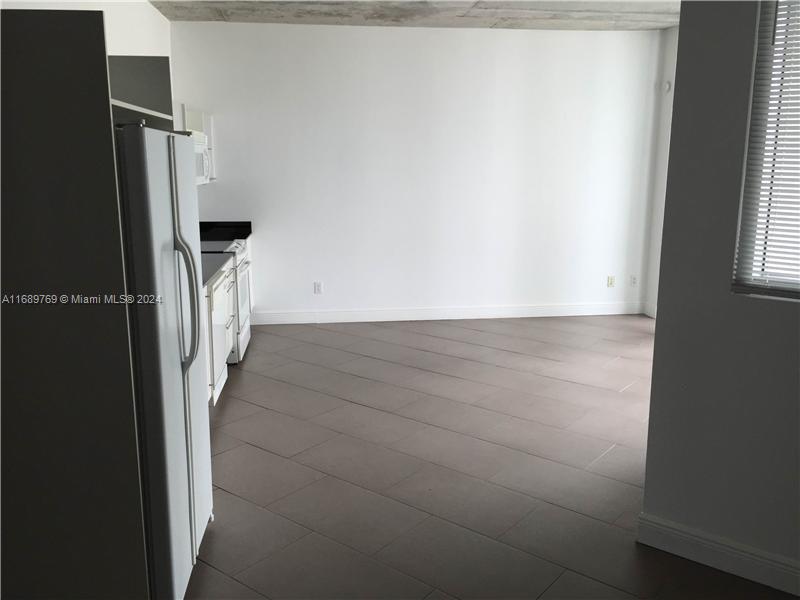 Modern Studio for rent in Brickell. The studio features, full equipped kitchen, balcony and washer and dryer inside the unit. 1 parking space. The building offers, 24-Hrs security, Gym, pool, racquetball court and lounge area. Steps to Brickell City Centre, restaurants and entertainment. Great Value!