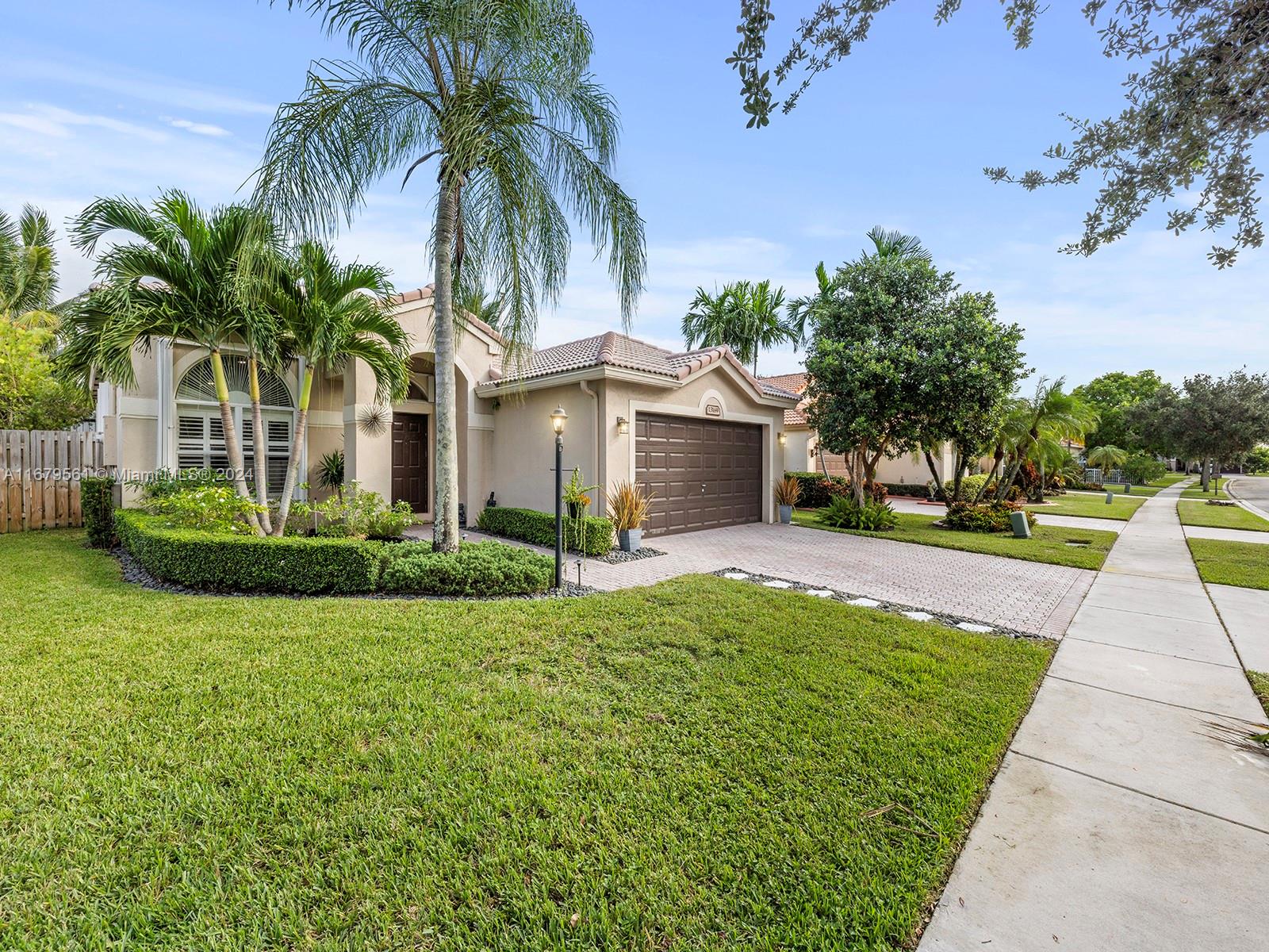 13169 NW 19th St, Pembroke Pines, Florida image 11