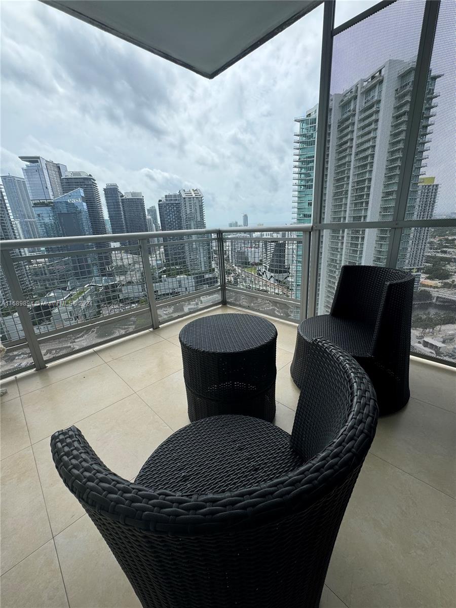 350 S Miami Ave #3712, Miami FL 33130
