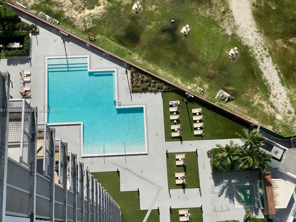 350 S Miami Ave #3712, Miami FL 33130