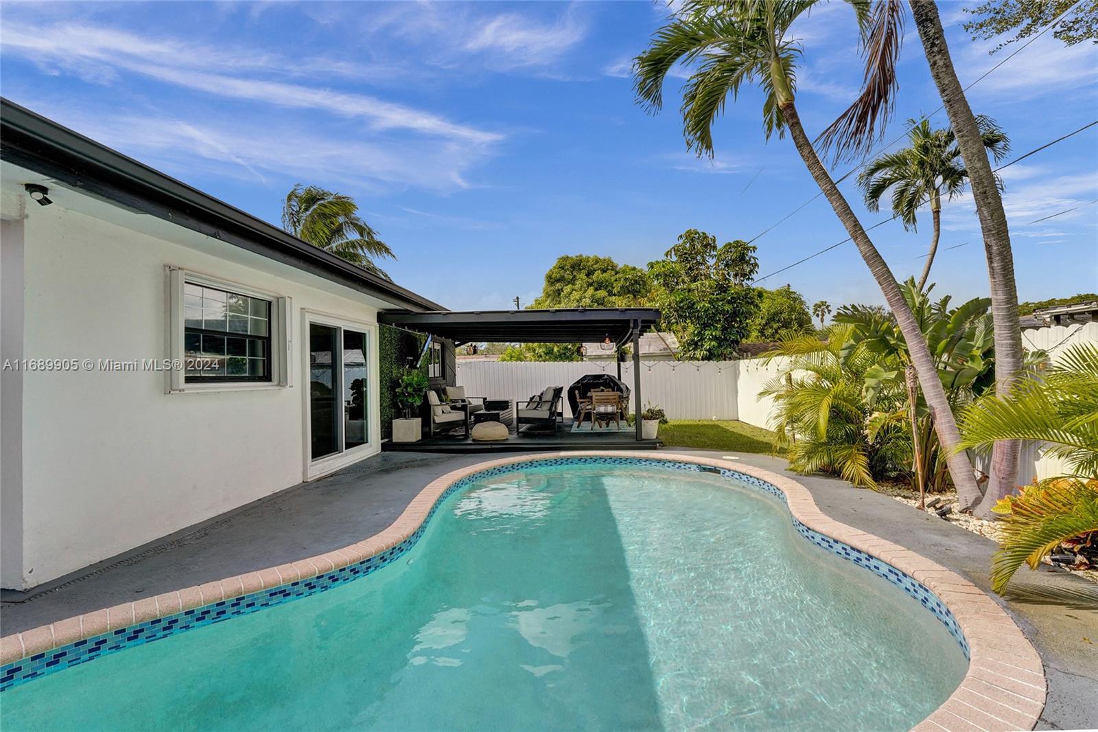 8861 NW 15th St, Pembroke Pines, Florida image 8