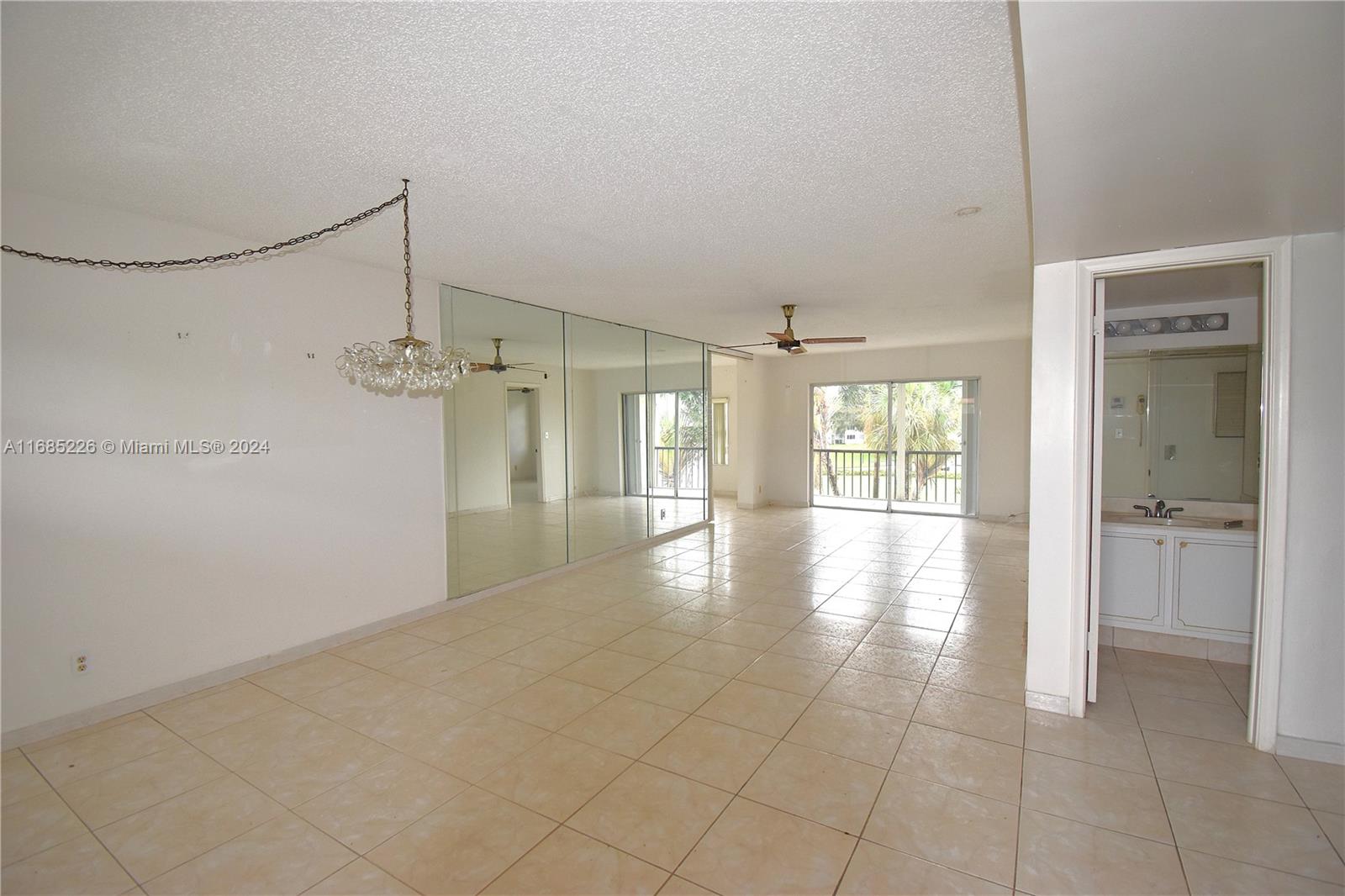 411 S Hollybrook Dr #305, Pembroke Pines, Florida image 3