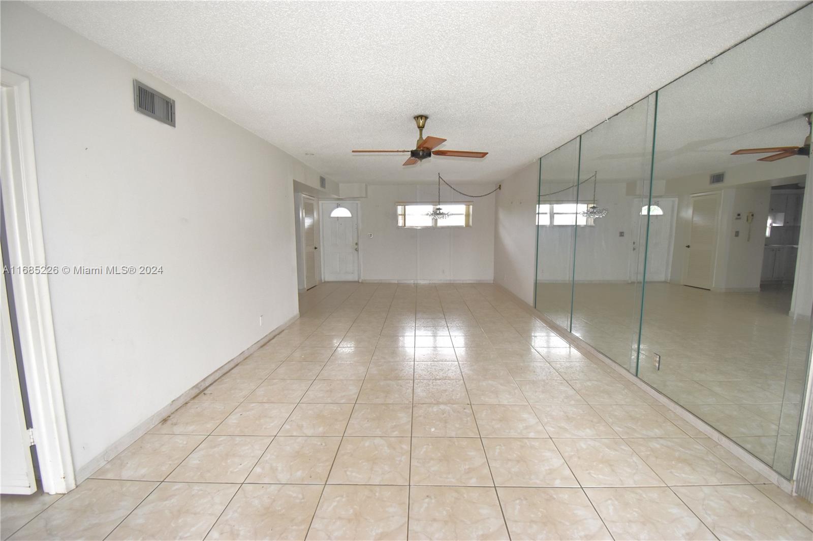 411 S Hollybrook Dr #305, Pembroke Pines, Florida image 4