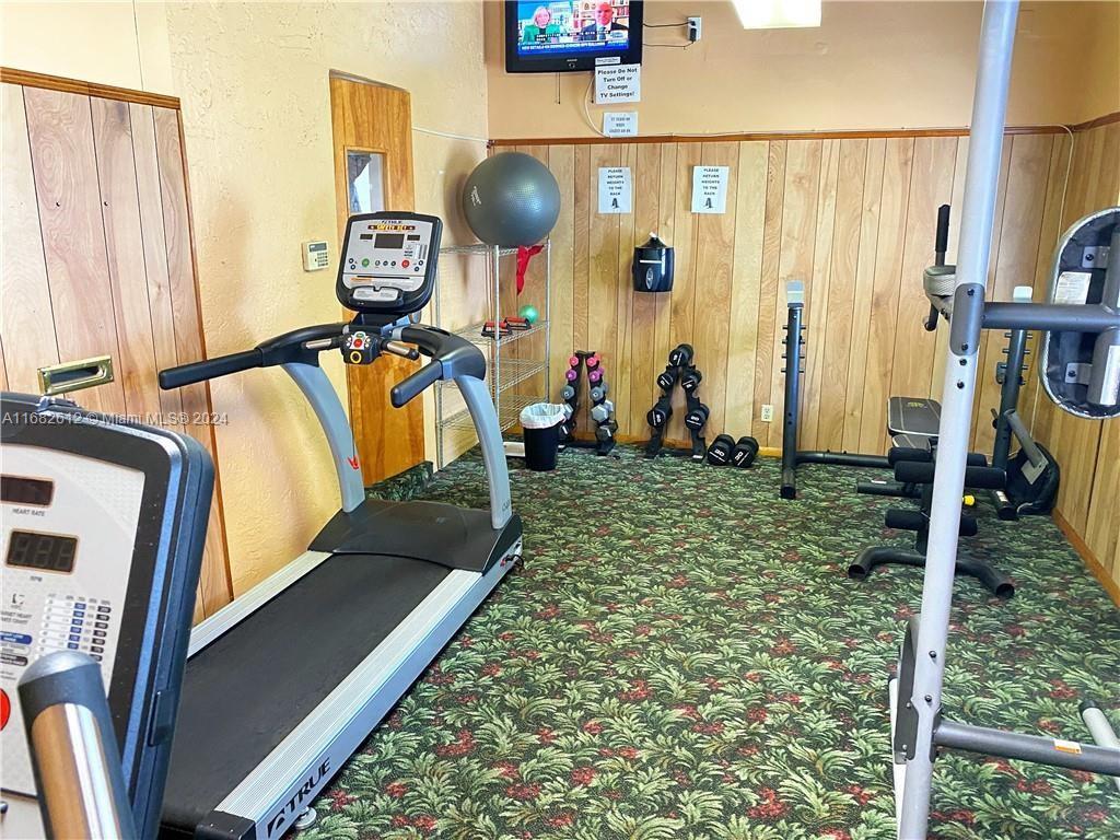 312 W Laurel Dr #1403, Margate, Florida image 32