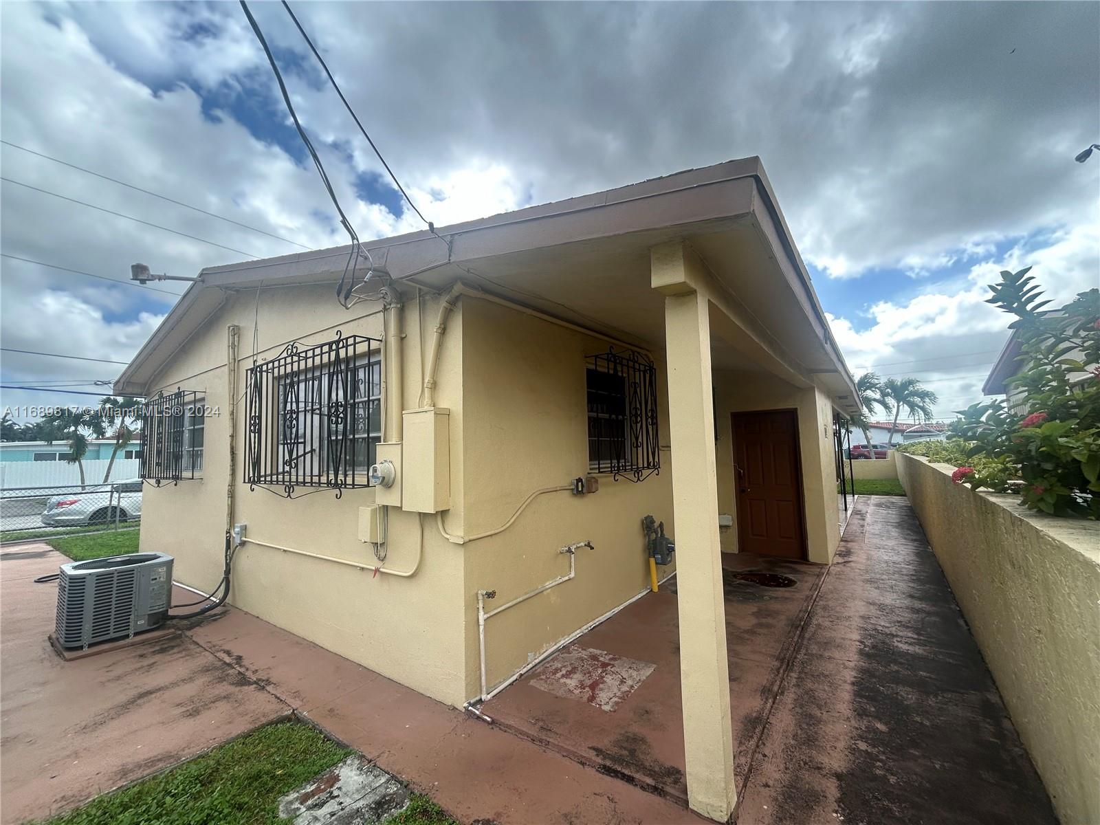 301 W 30th St, Hialeah, Florida image 15