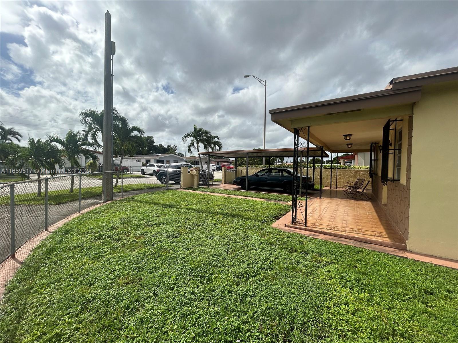 301 W 30th St, Hialeah, Florida image 3