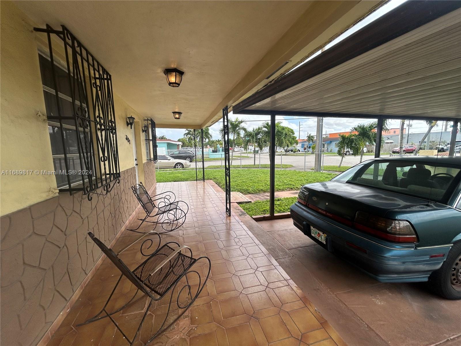 301 W 30th St, Hialeah, Florida image 4