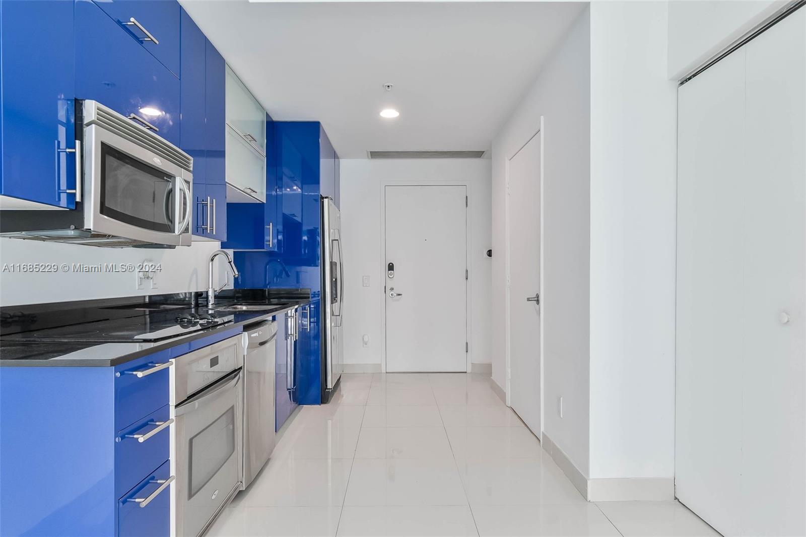 60 SW 13th St #2618, Miami FL 33130