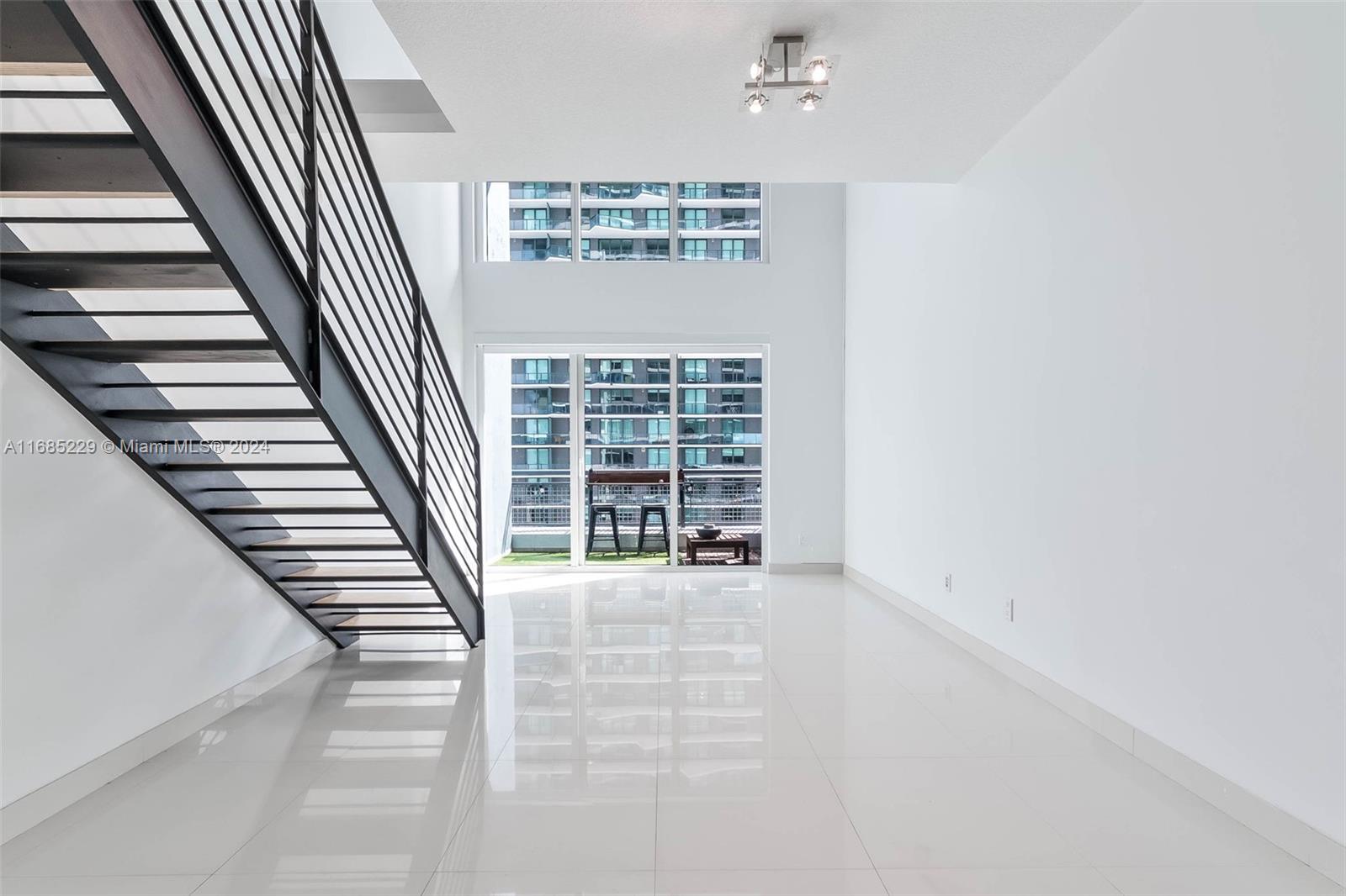 60 SW 13th St #2618, Miami FL 33130