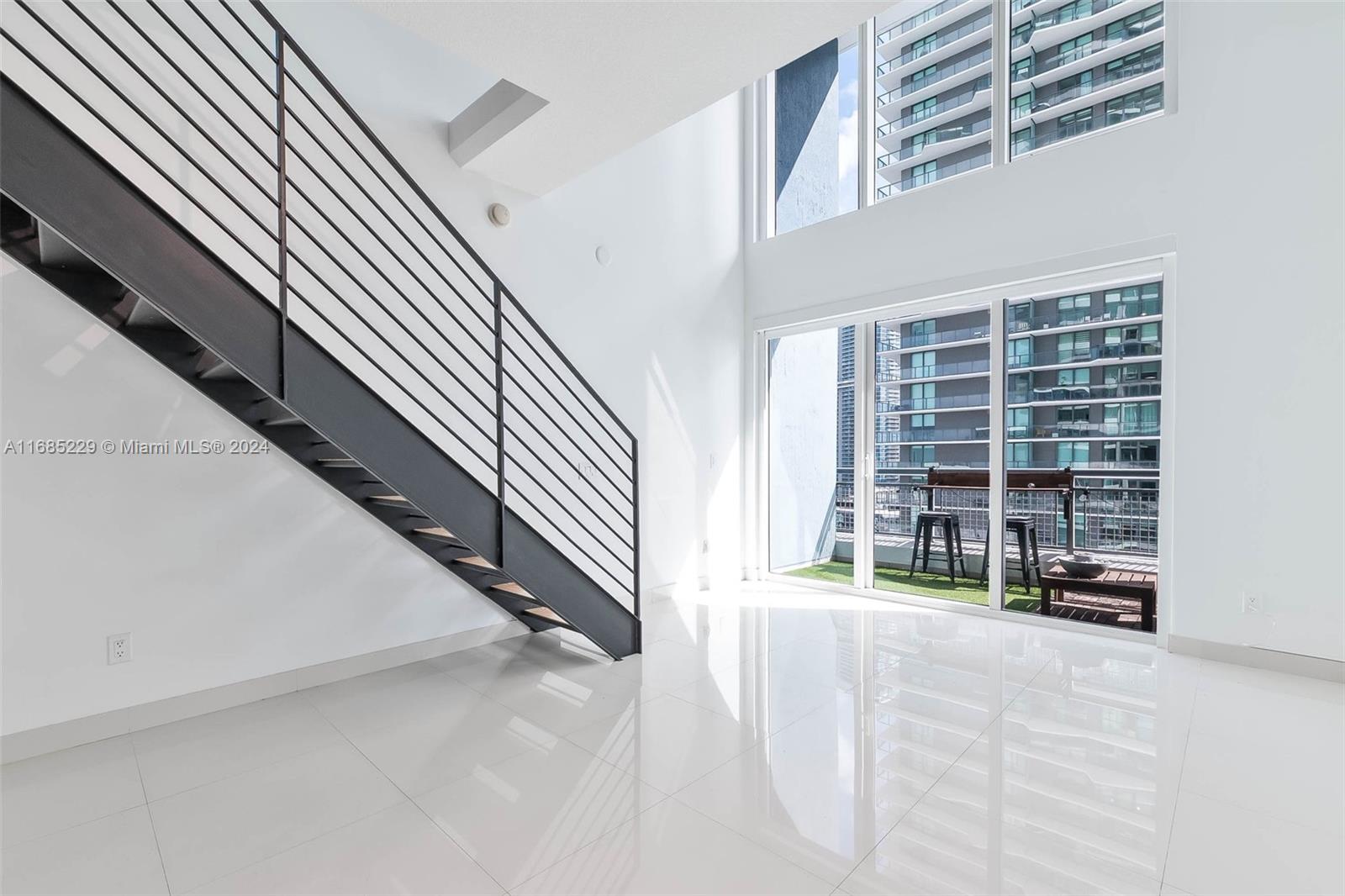 60 SW 13th St #2618, Miami FL 33130