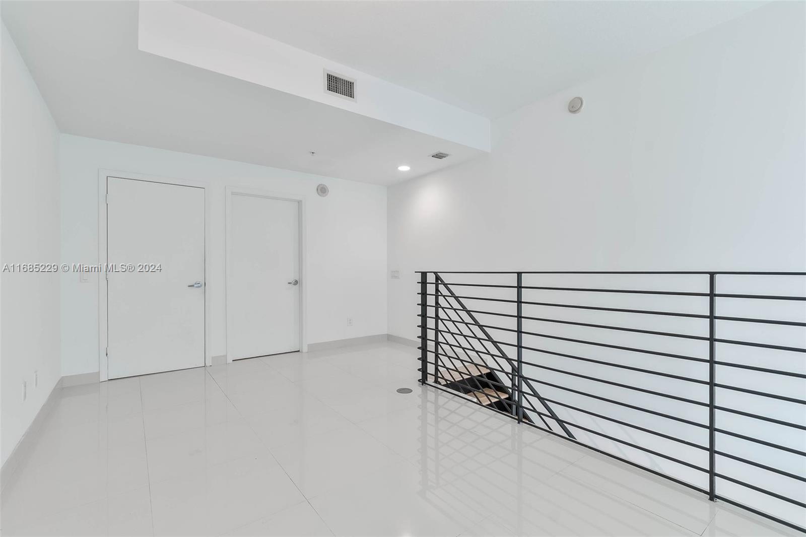 60 SW 13th St #2618, Miami FL 33130
