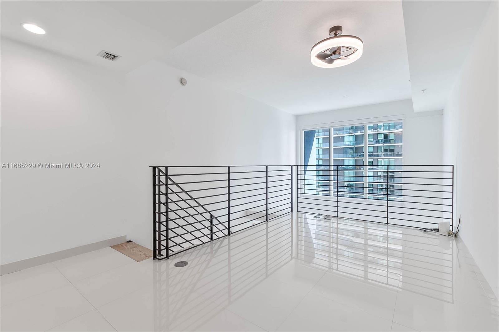 60 SW 13th St #2618, Miami FL 33130