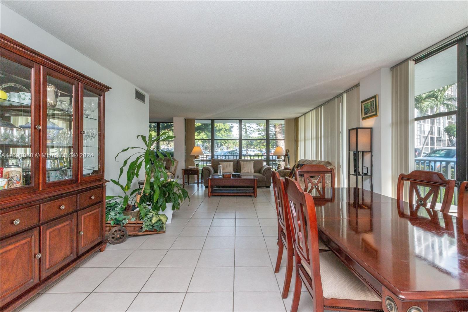 800 Parkview Dr #110, Hallandale Beach, Florida image 2