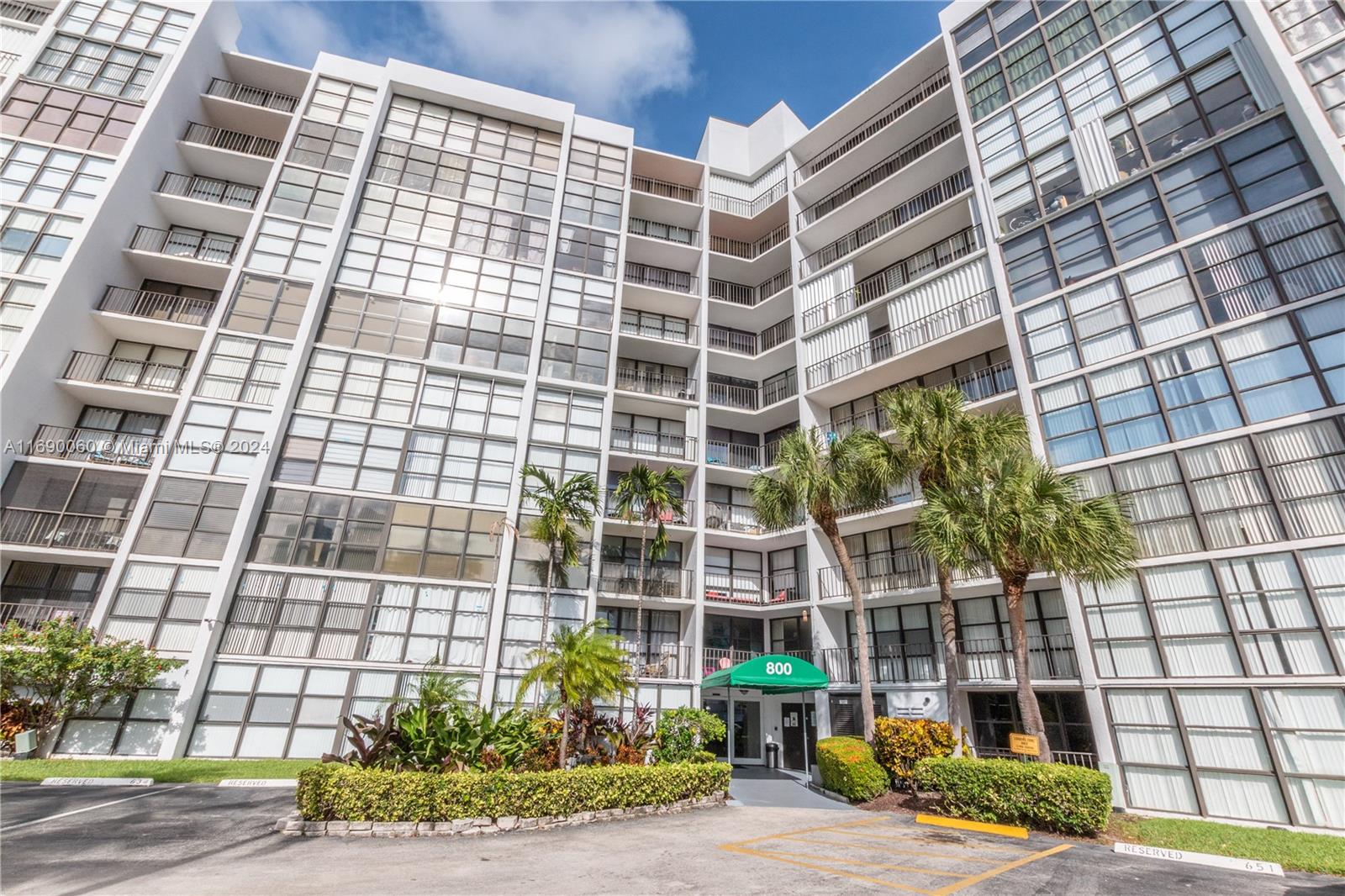 800 Parkview Dr #110, Hallandale Beach, Florida image 36