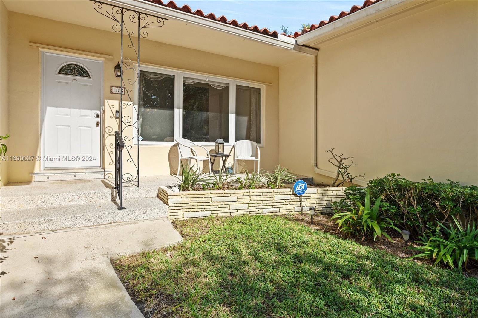 1103 Robin Ave, Miami Springs, Florida image 4