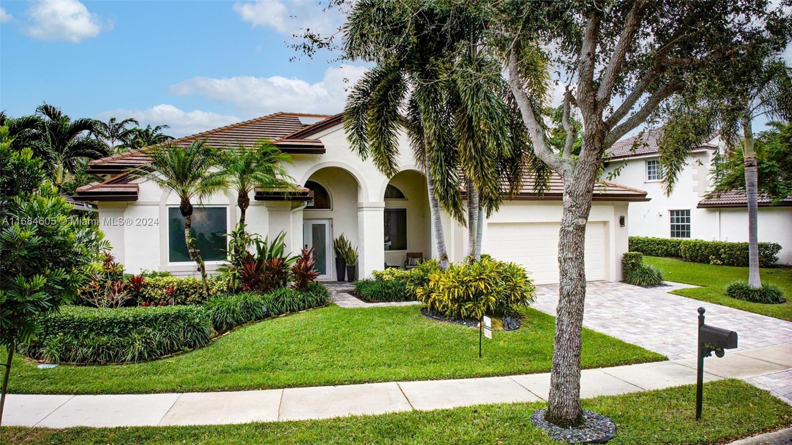 982 Crestview Cir, Weston, Florida image 29