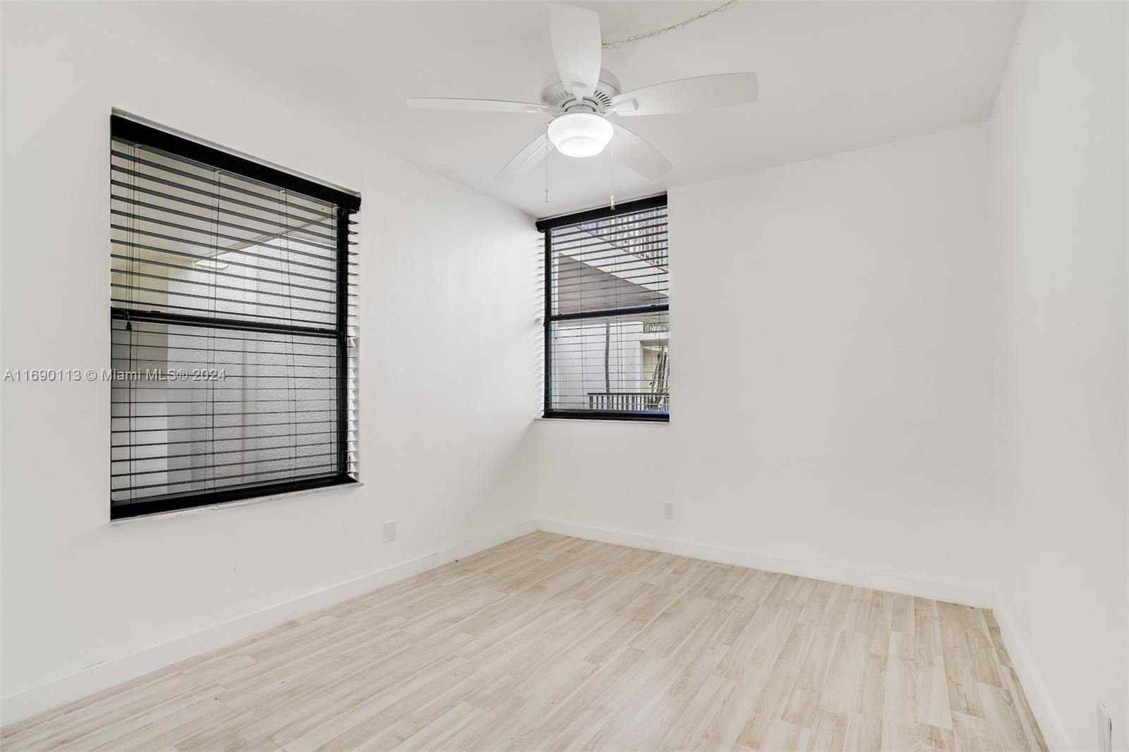 Listing Photo 23