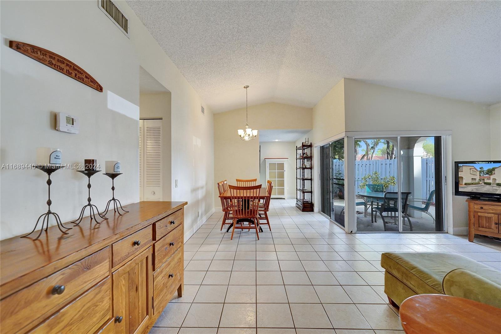 1364 Cottonwood Cir, Weston, Florida image 3