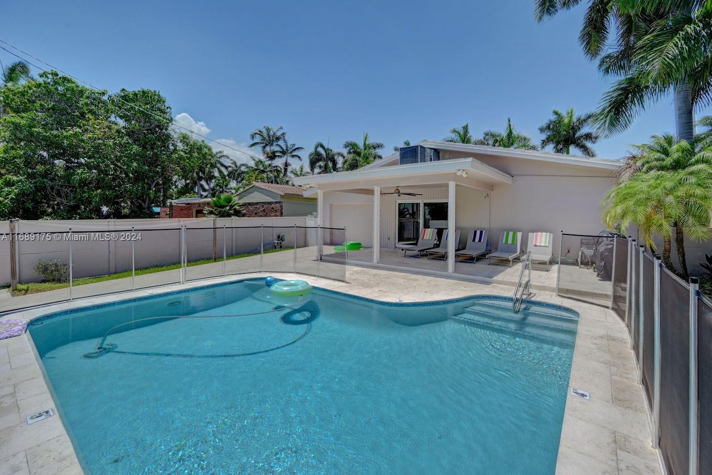 932  Polk St  For Sale A11689175, FL