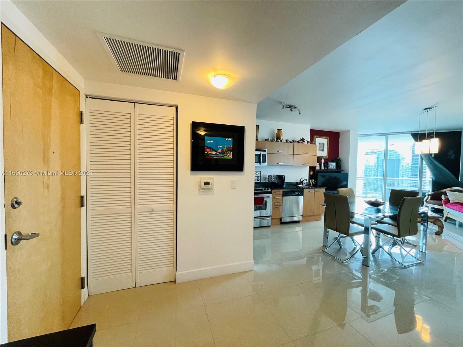 350 S Miami Ave #3908, Miami FL 33130