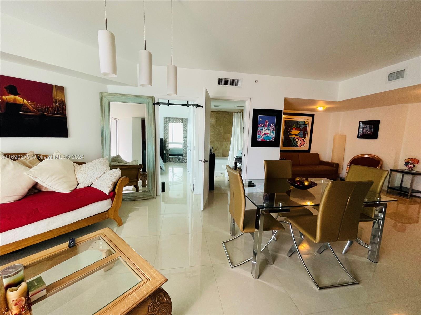 350 S Miami Ave #3908, Miami FL 33130