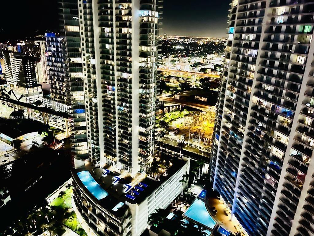 350 S Miami Ave #3908, Miami FL 33130