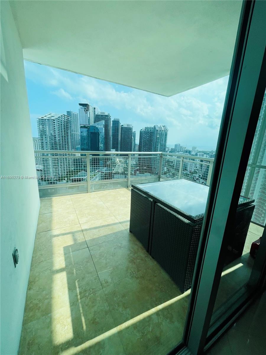 350 S Miami Ave #3908, Miami FL 33130