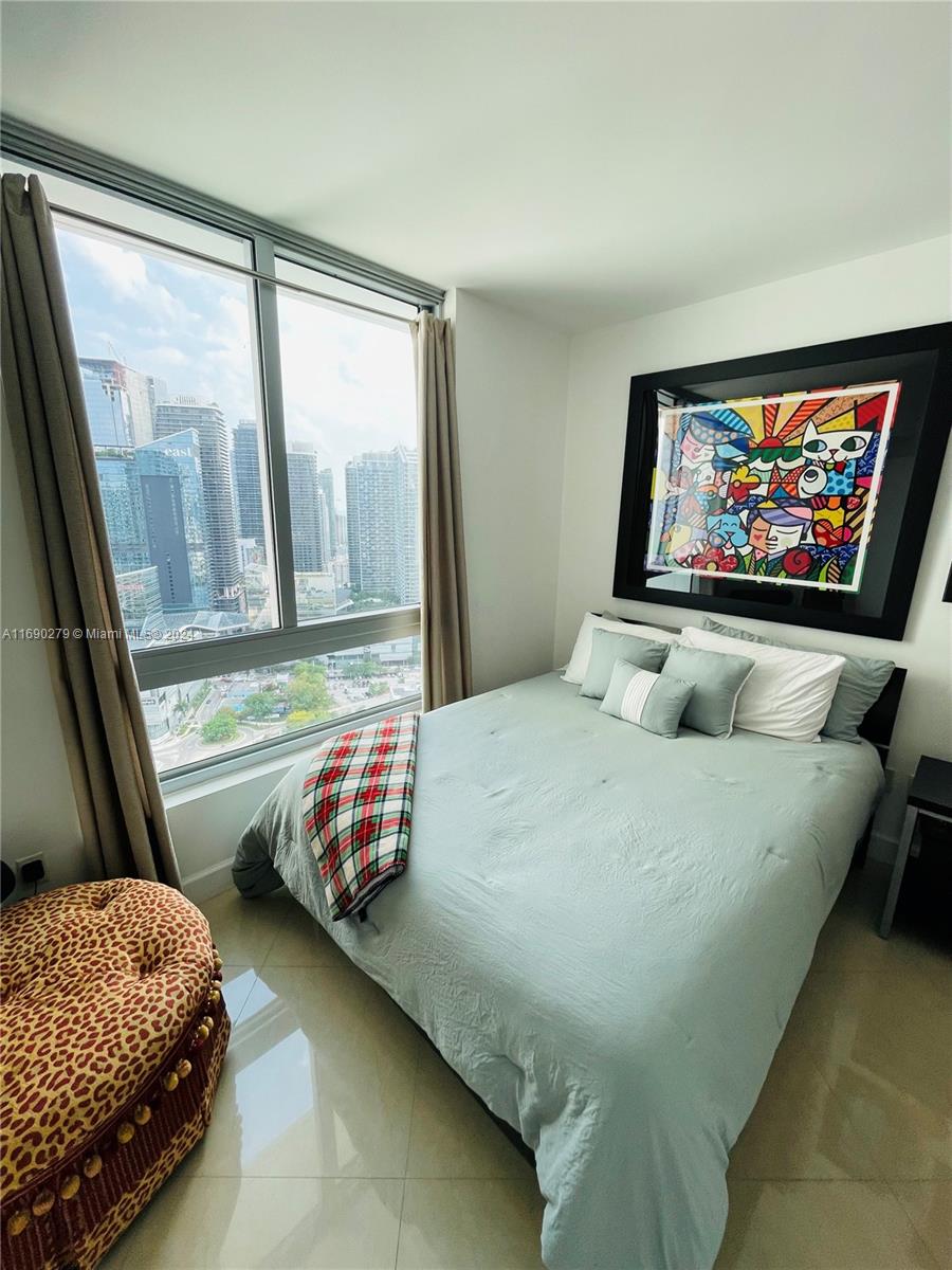 350 S Miami Ave #3908, Miami FL 33130