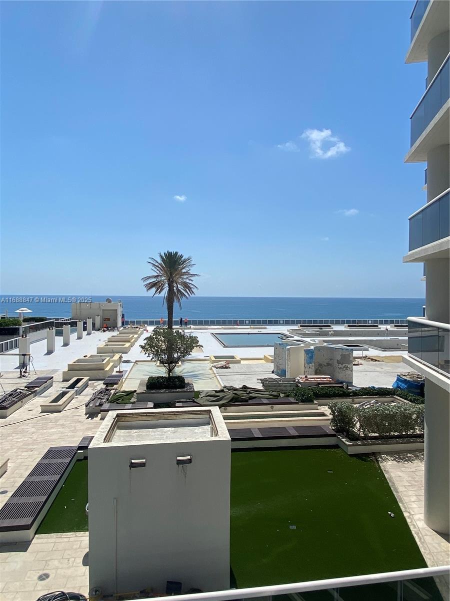 Condo for Sale in Hallandale Beach, FL