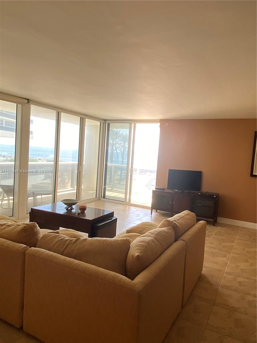 1850 S Ocean Dr #810, Hallandale Beach, Florida image 20