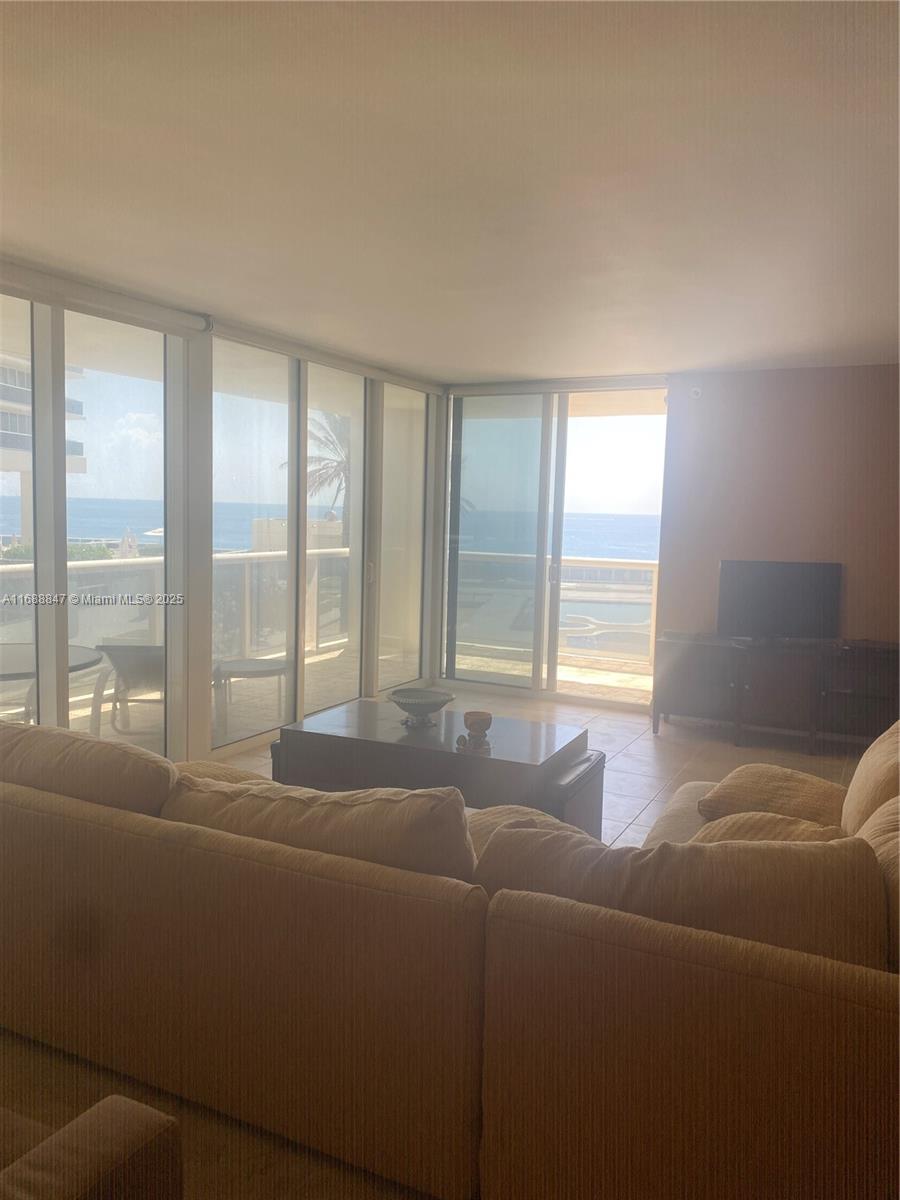 1850 S Ocean Dr #810, Hallandale Beach, Florida image 6