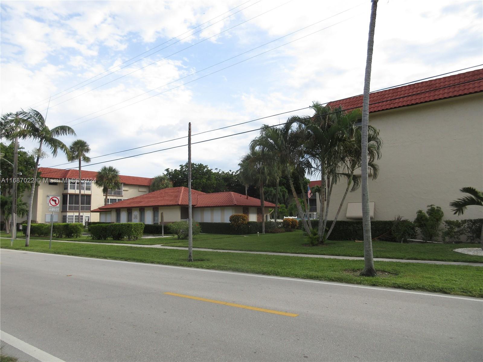 700 SE 6th Ave #111, Deerfield Beach, Florida image 1