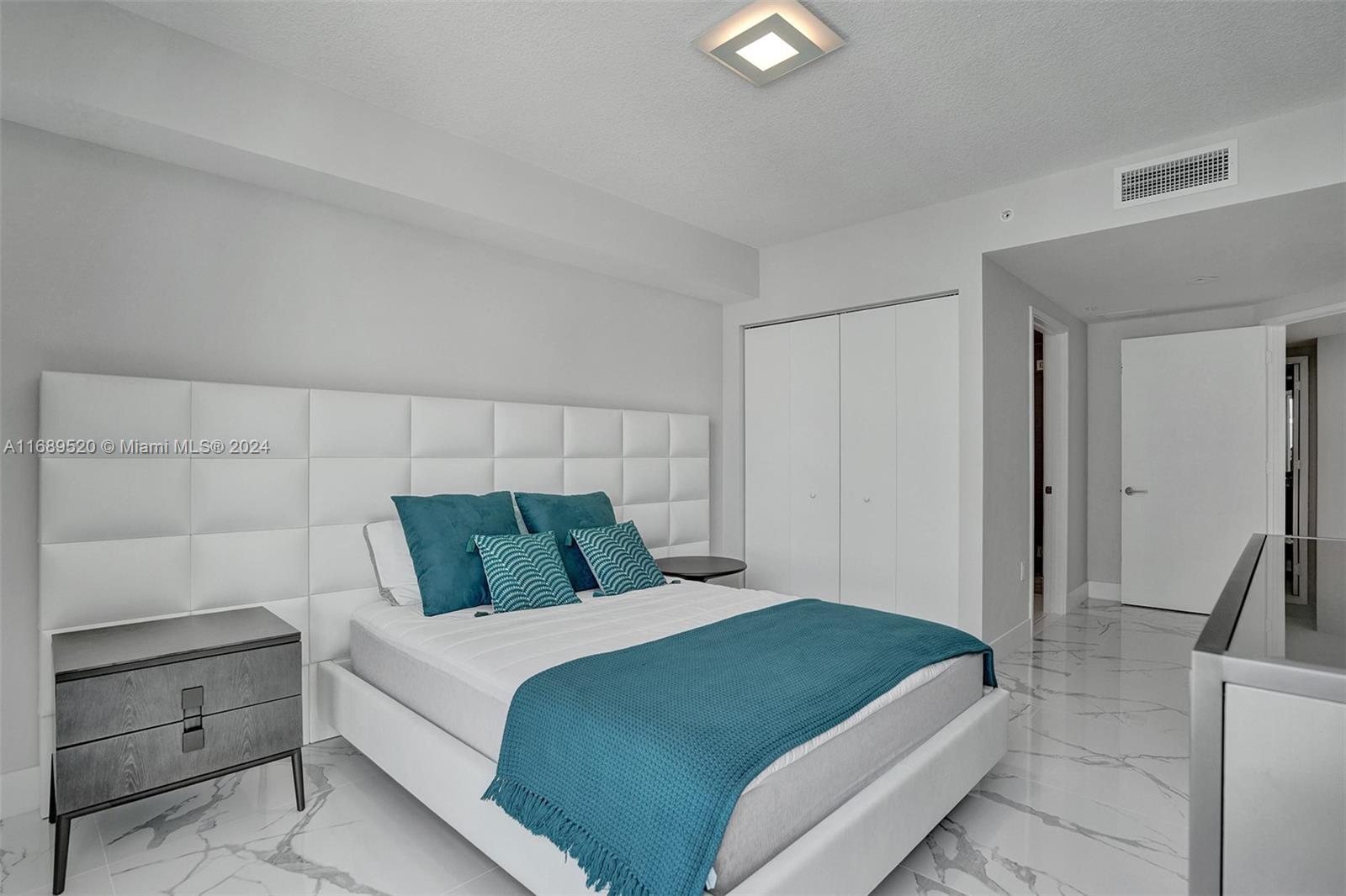 330 Sunny Isles Blvd #5-2207, Sunny Isles Beach, Florida image 36