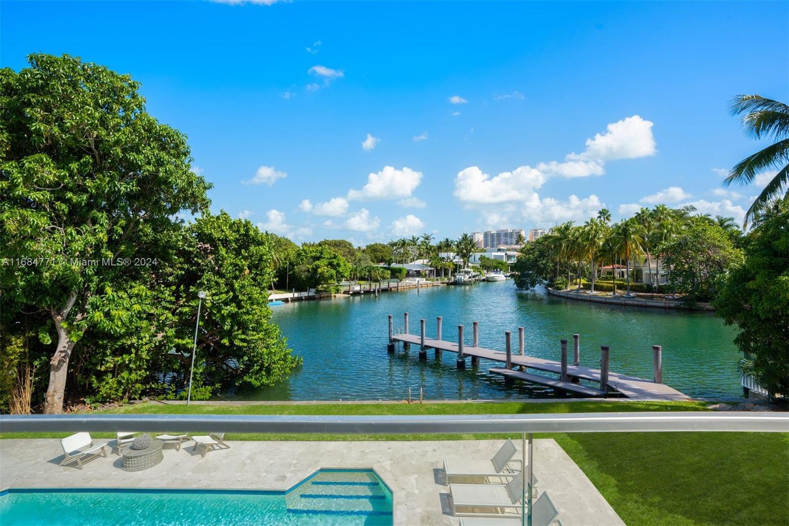 945 Mariner Drive, Key Biscayne, Florida image 1