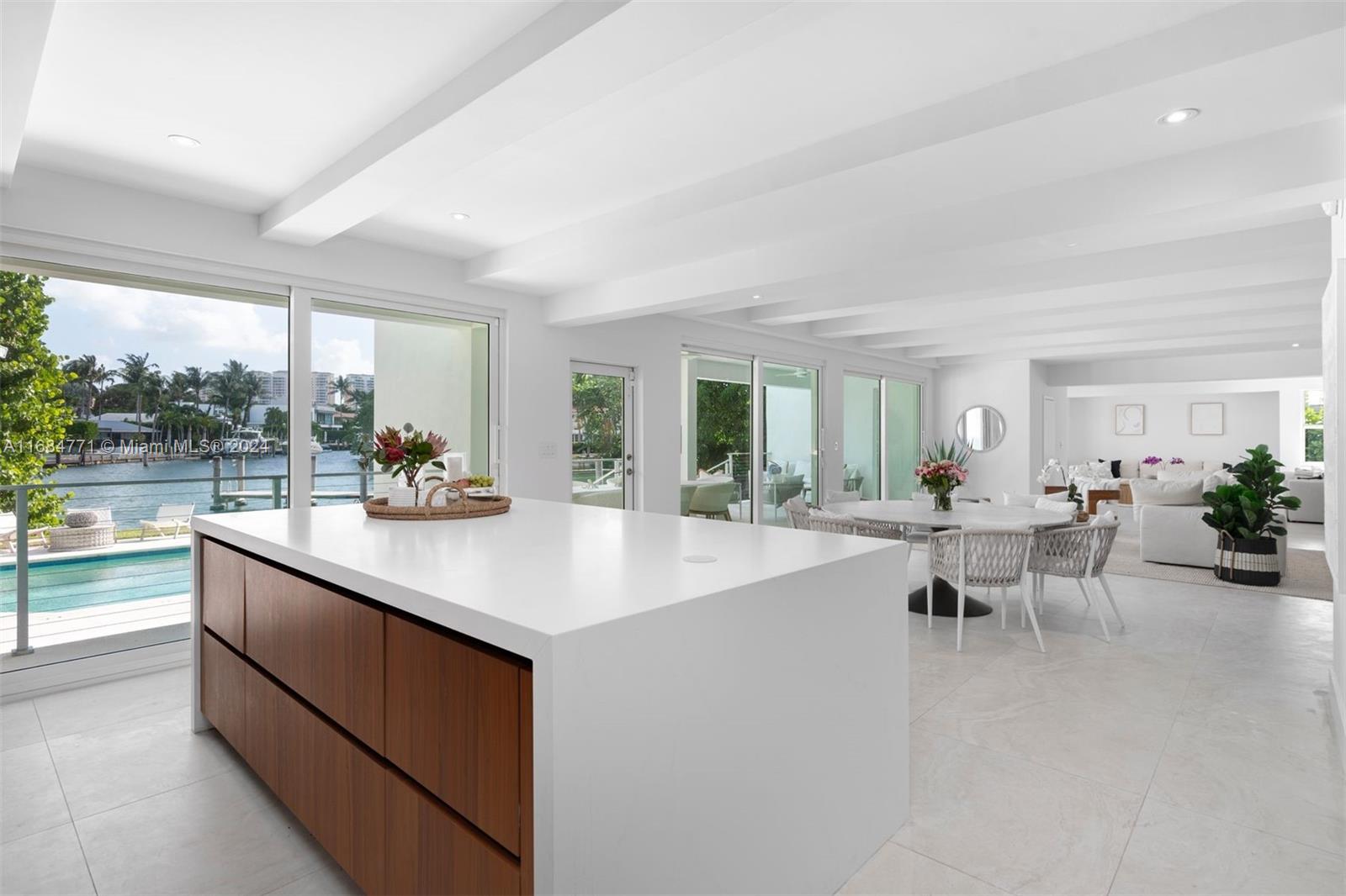 945 Mariner Drive, Key Biscayne, Florida image 13