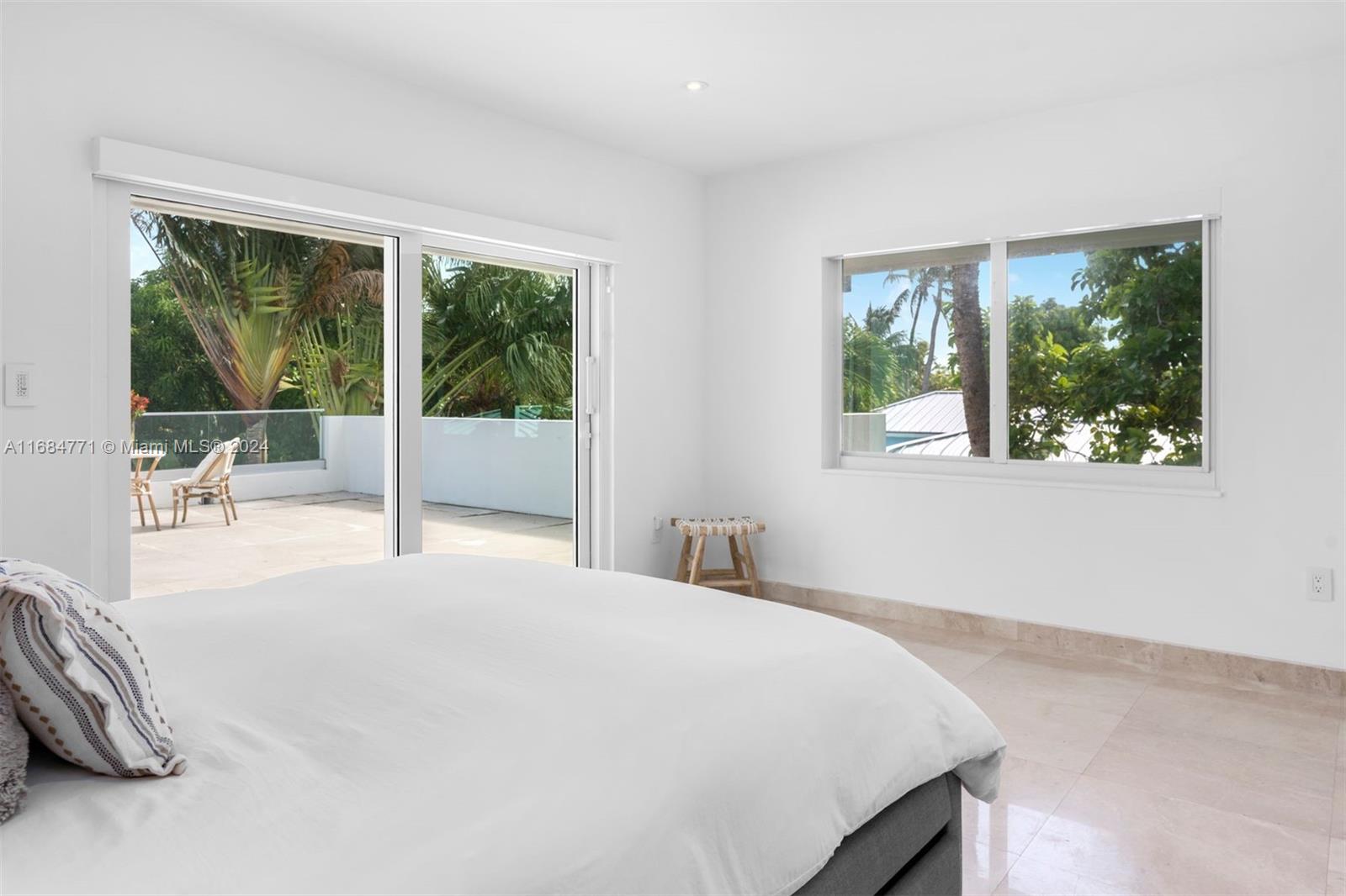 945 Mariner Drive, Key Biscayne, Florida image 34