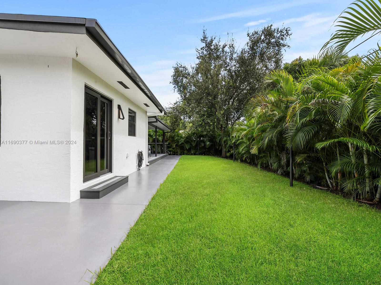 168 Hough Dr, Miami Springs, Florida image 38