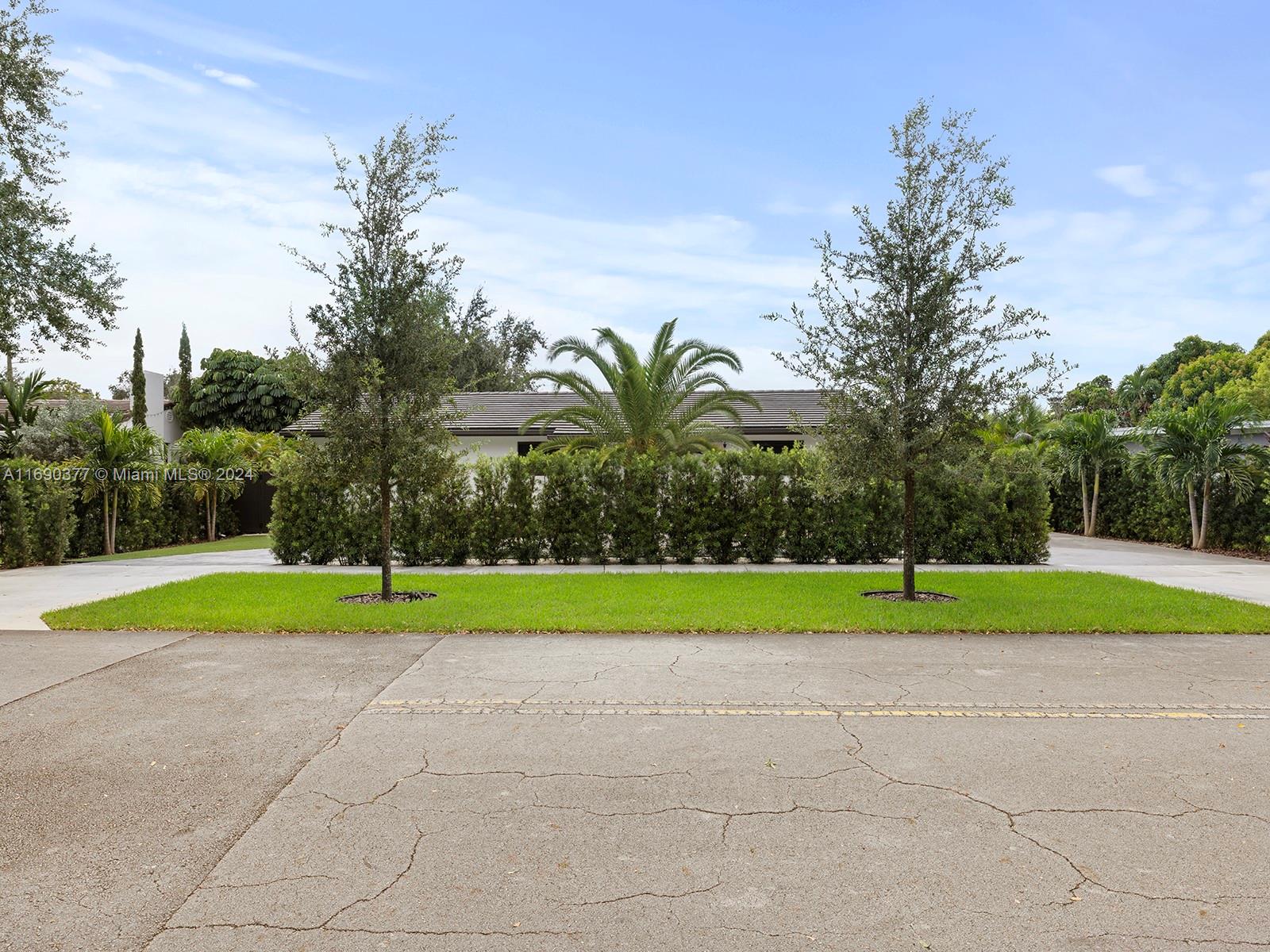 168 Hough Dr, Miami Springs, Florida image 4