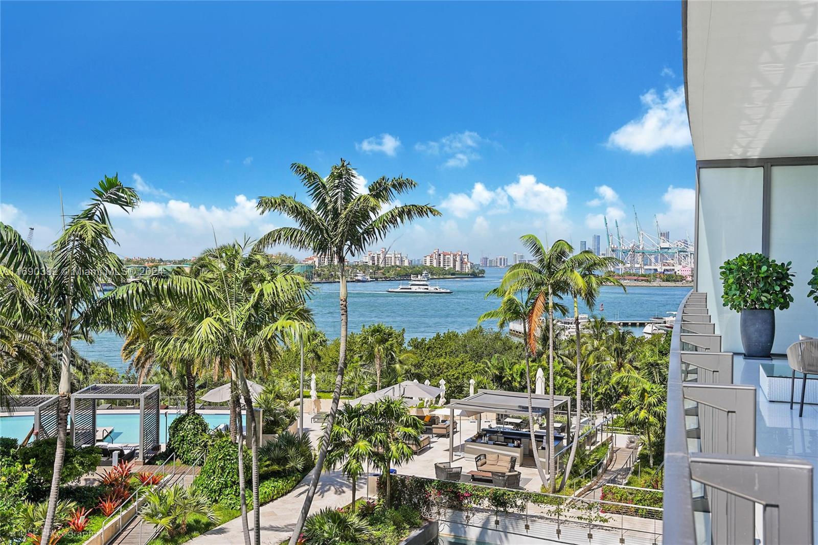 800 S Pointe Dr #602, Miami Beach, Florida image 32