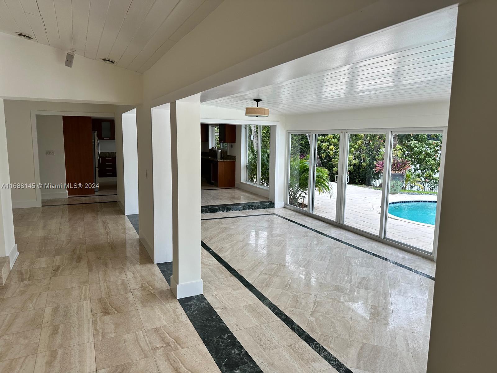 9466 NW 54th Doral Cir Ln, Doral, Florida image 8