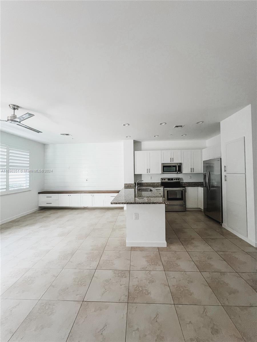6264 SE Portofino Cir, Hobe Sound, Florida image 2