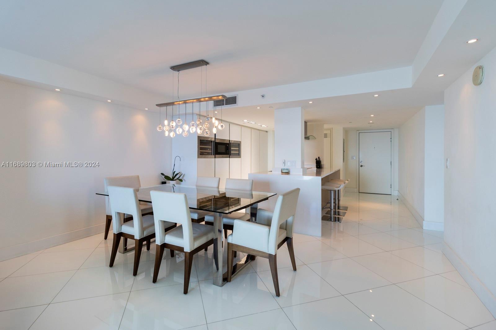 2101 Brickell Ave #2706, Miami FL 33129
