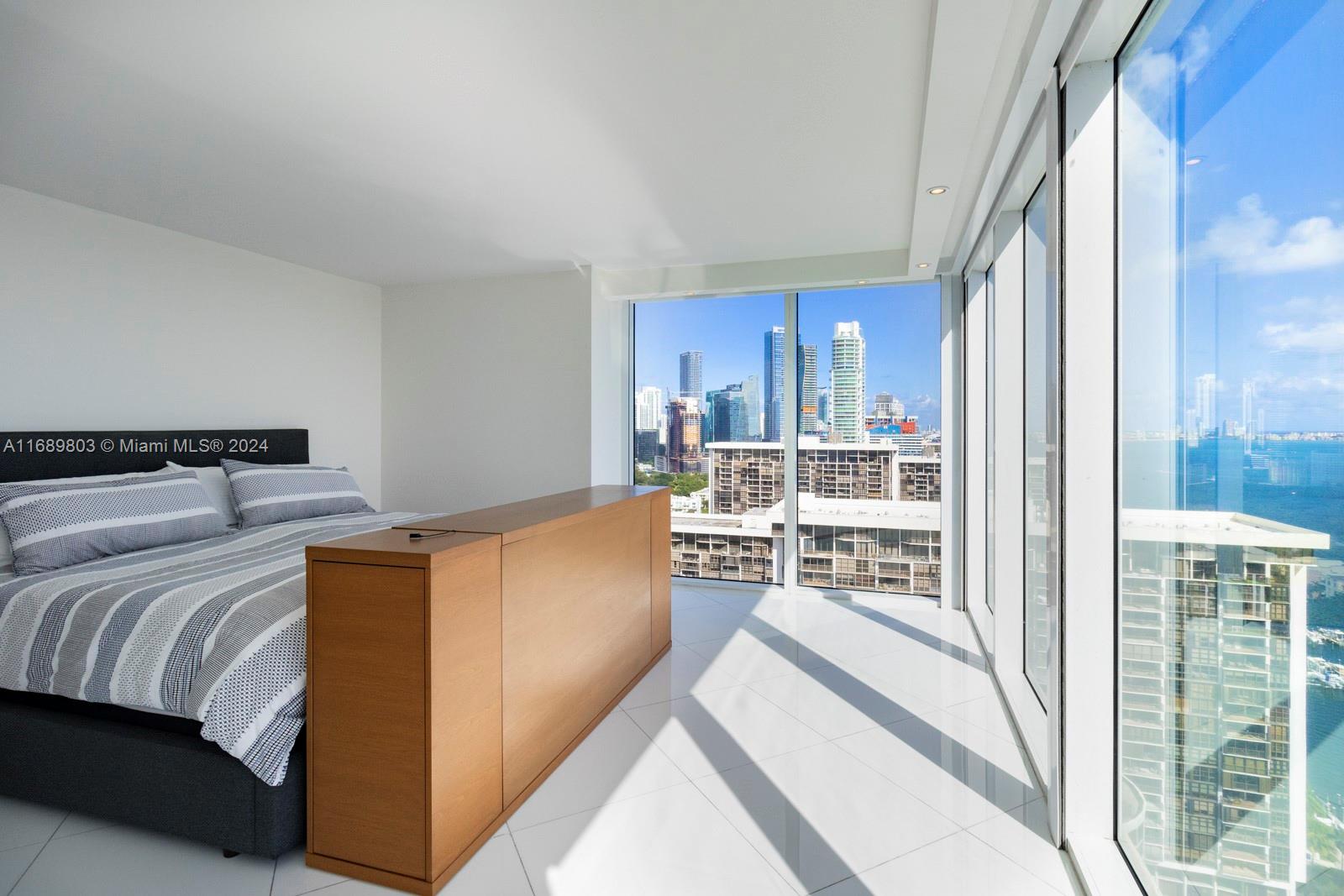 2101 Brickell Ave #2706, Miami FL 33129