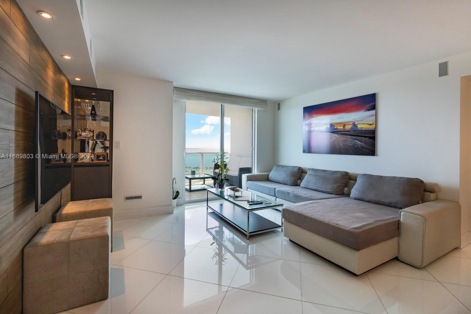 2101 Brickell Ave #2706, Miami FL 33129