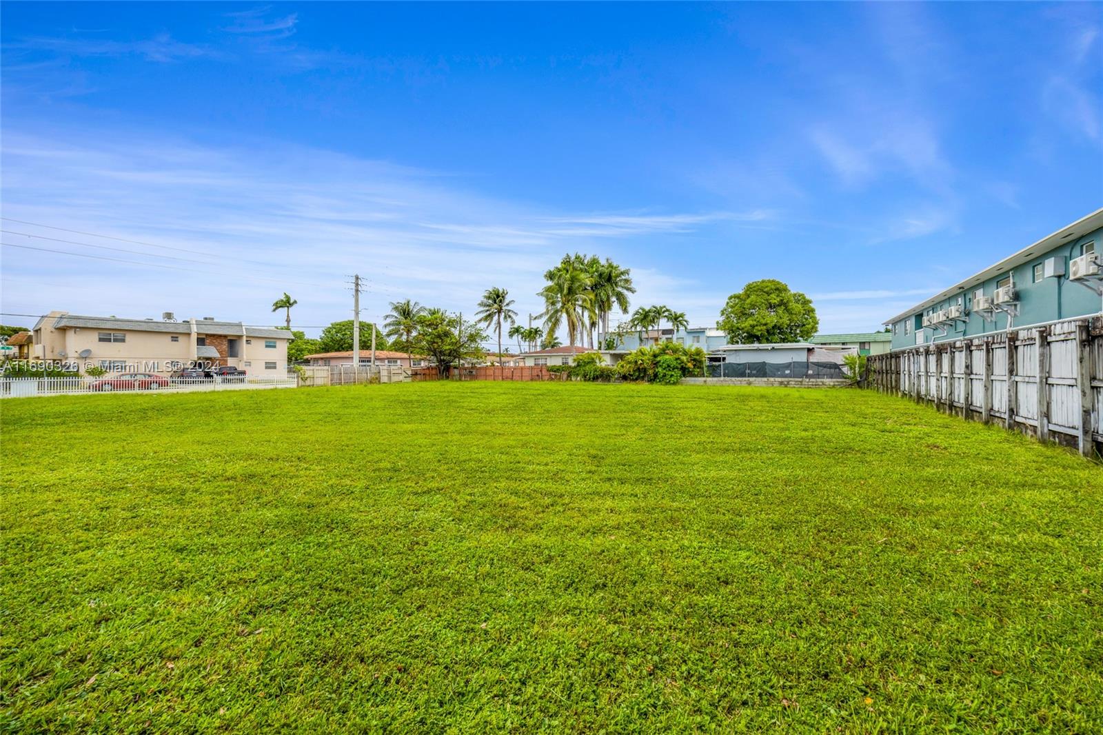 895 NW 45th Ave, Miami, Florida image 3