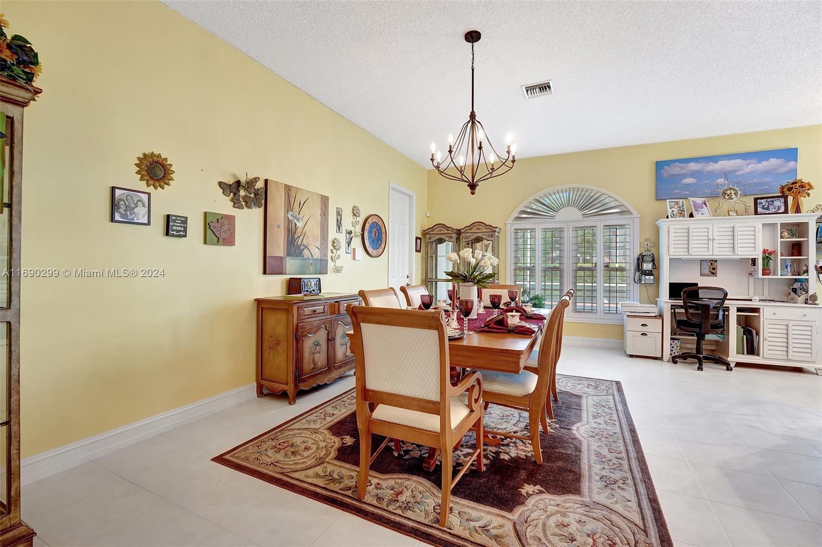 7545 Parkside Ln, Margate, Florida image 10