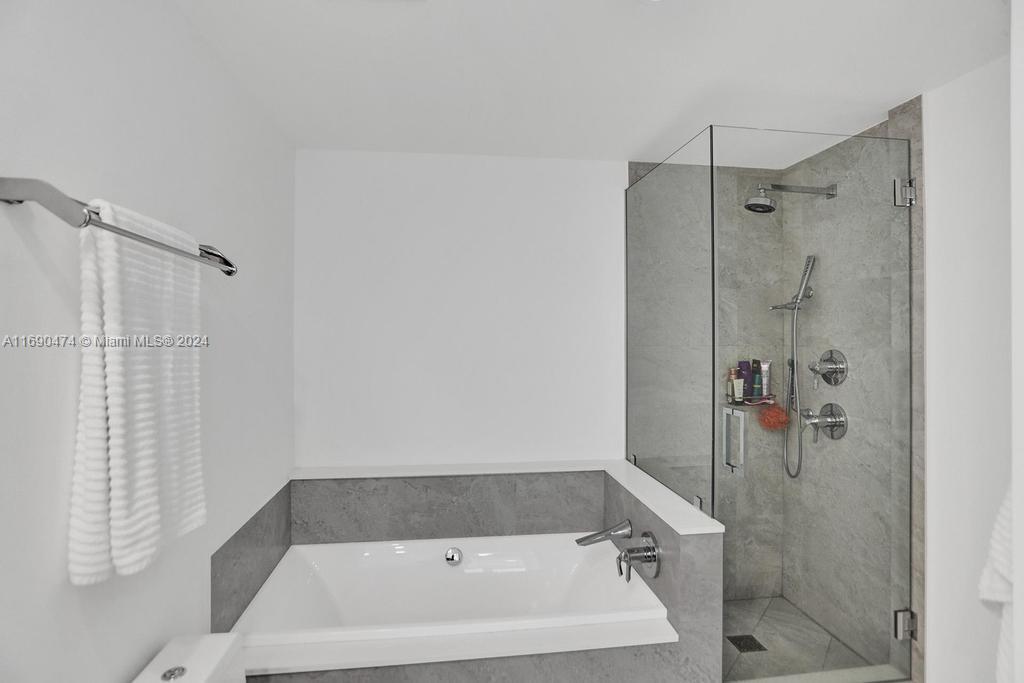 488 NE 18th St #2708, Miami FL 33132