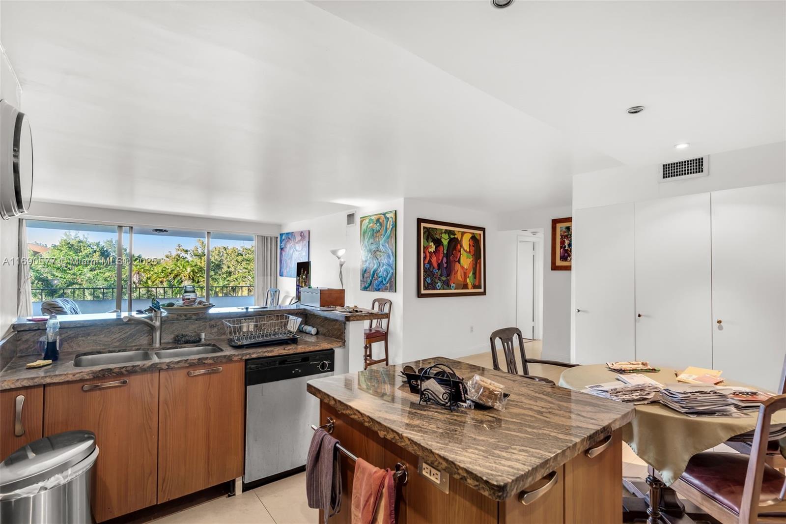 155 Ocean Lane Dr #312, Key Biscayne, Florida image 6
